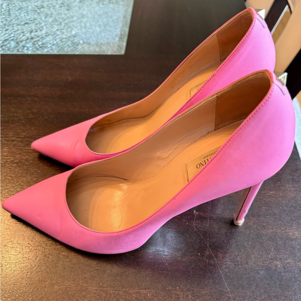 Authentic Valentino Pink heels- size 40